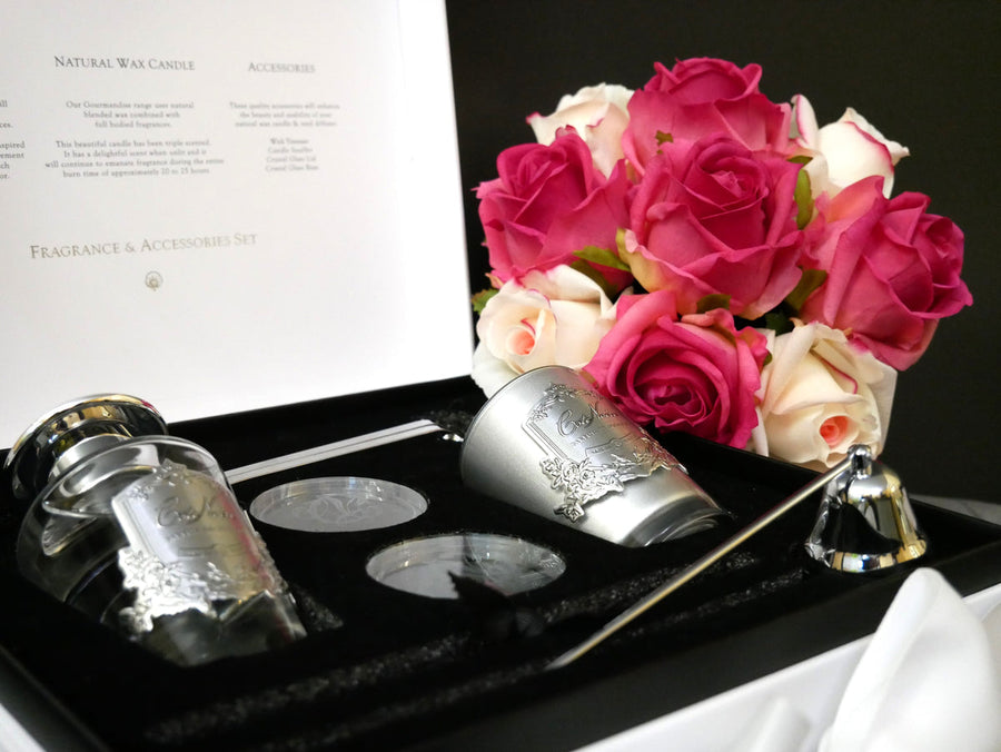 LUXURY GIFT SET WITH CANDLE SNUFFER AND WICK TRIMMER - WHITE & SILVER - WINTER IN THE CHATEAU - GFA04